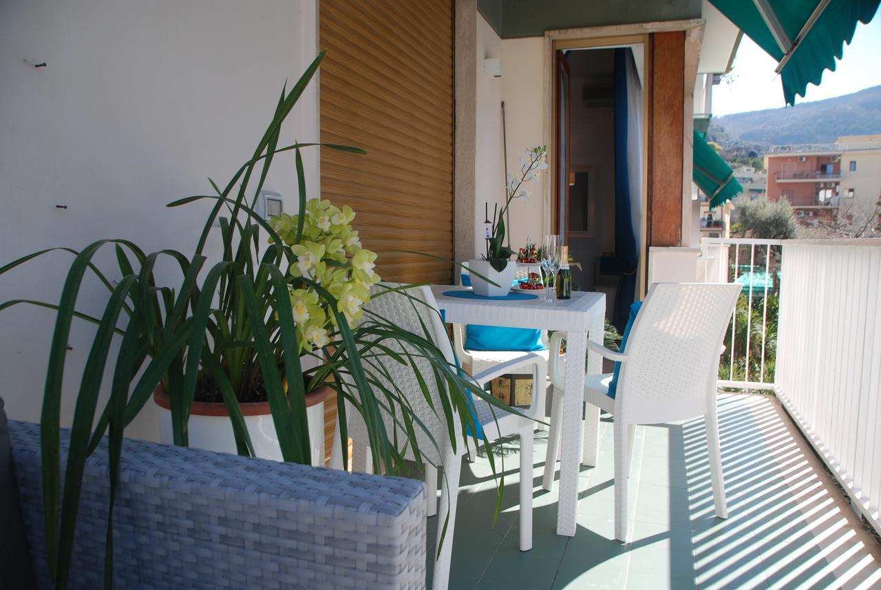 Al Parco II Rota B&B Соренто Екстериор снимка