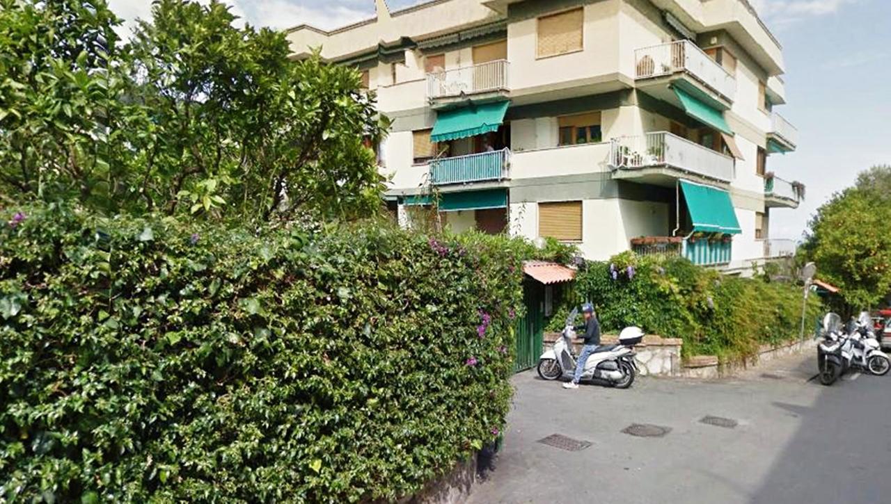 Al Parco II Rota B&B Соренто Екстериор снимка
