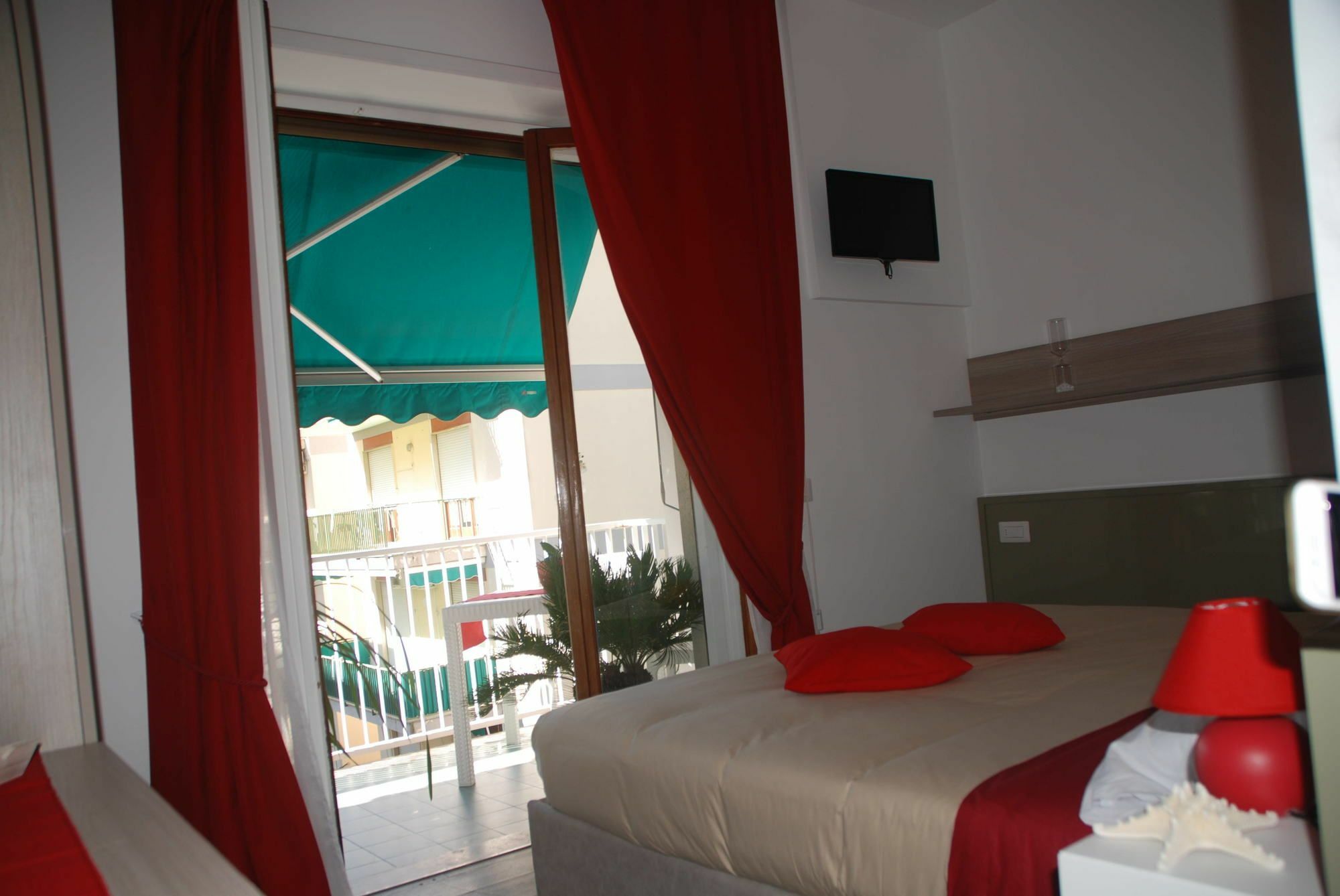Al Parco II Rota B&B Соренто Екстериор снимка